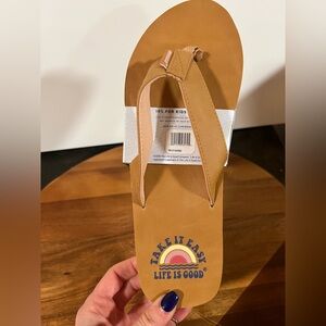 LIFE IS GOOD Take it Easy Womens Flip Flops Size 10